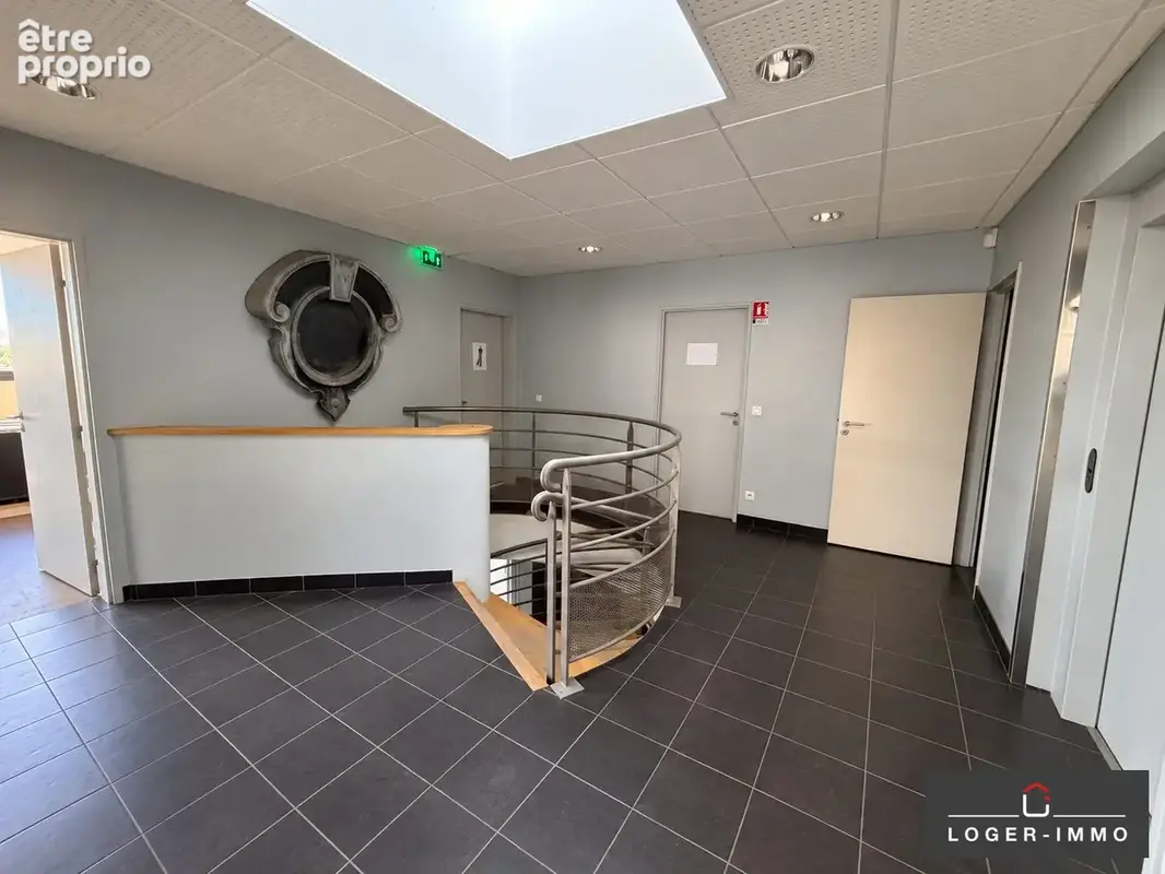 Commerce 1 081 m² à vendre à Le Perreux-Sur-Marne (94170) - photo 3