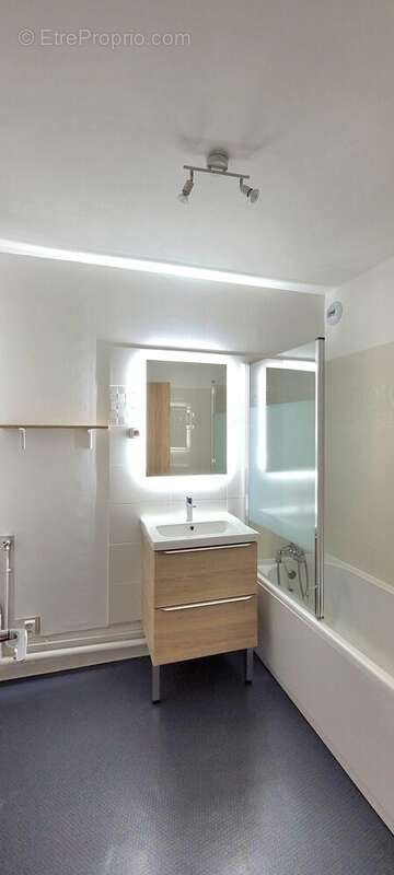 Appartement à ETIVAL-CLAIREFONTAINE