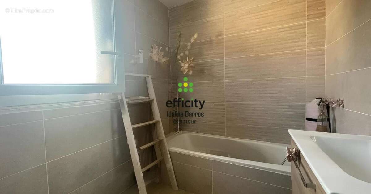 Maison 158 m² à Mouthiers-Sur-Boeme  - photo 11