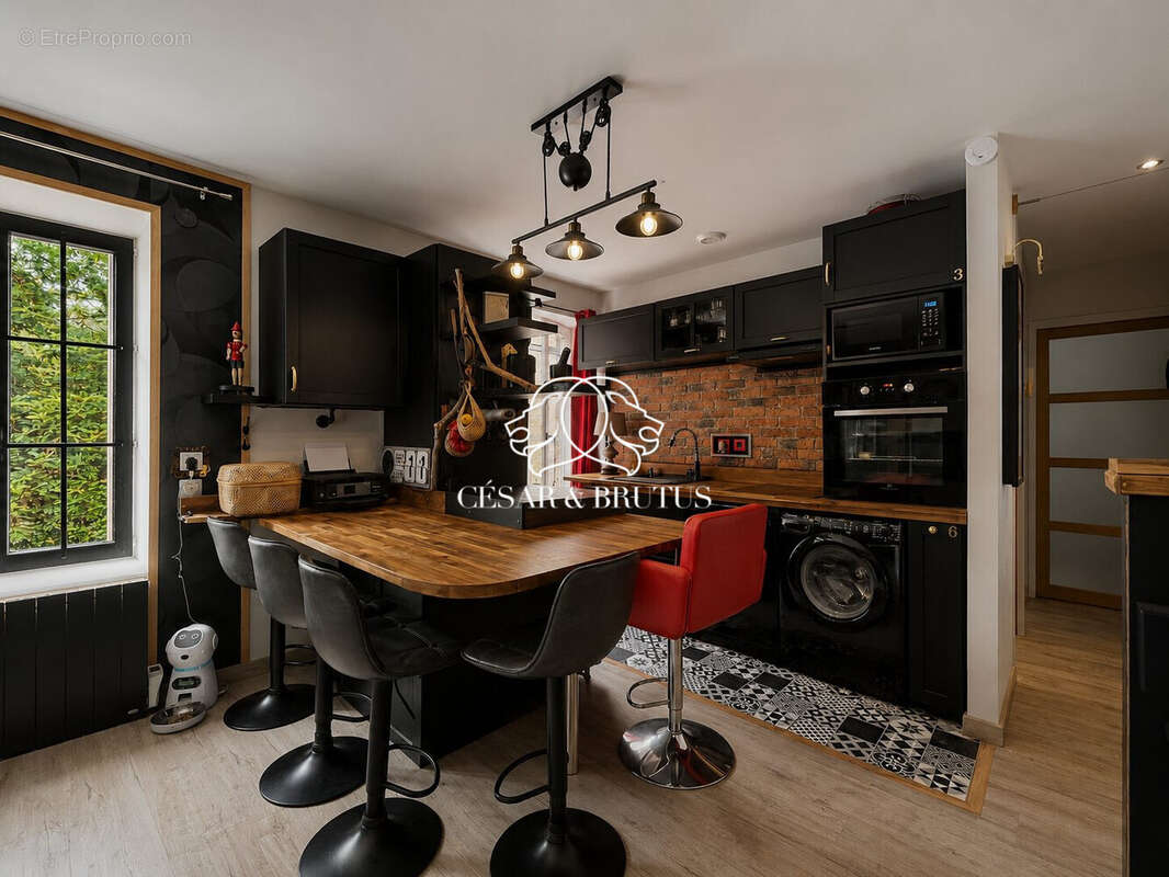 Appartement à PONT-EVEQUE