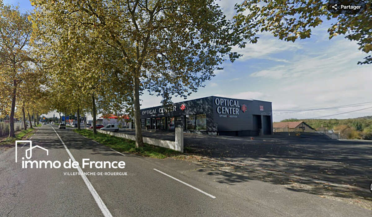 Villefranche De Rouergue, local de stockage, entrepôt de 500 m² , 400 m² en rez de chaussée + 100 m² a l'étage - photo 4
