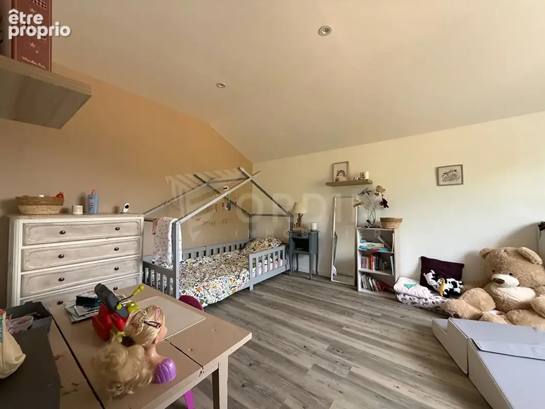 Ensemble immobilier avec maison  et dépendances sur près d'un hectare - photo 9
