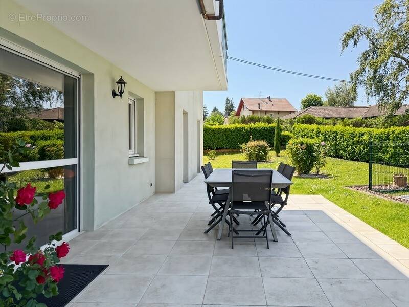 Appartement à REIGNIER