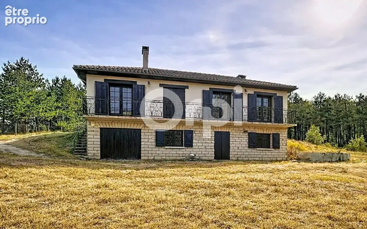 Photo Maison à Mensignac au prix de 175 000€