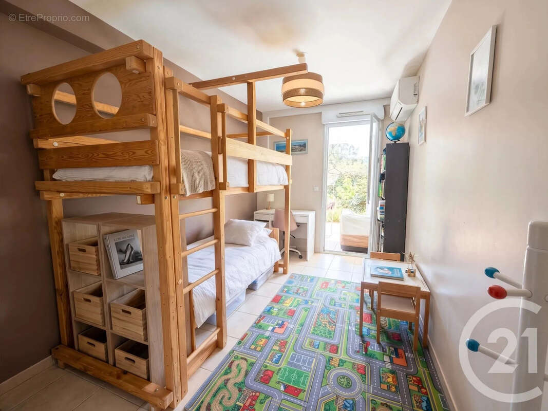 Appartement à VALBONNE