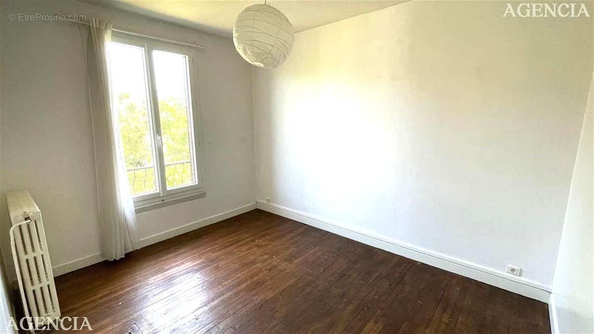Appartement à PONTAULT-COMBAULT