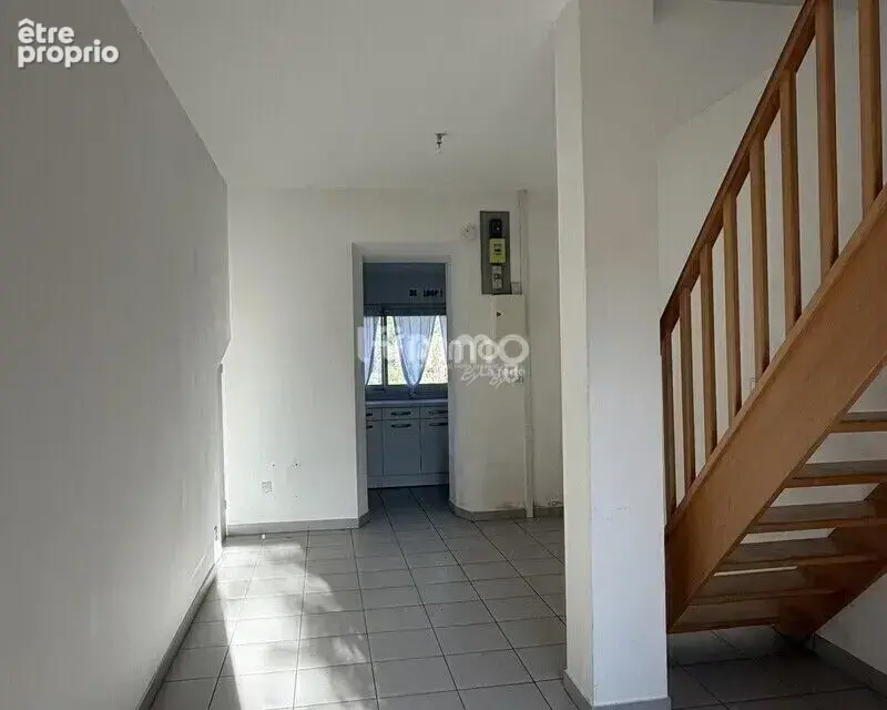 Maison mitoyenne et son jardin - St Menet 13011 - photo 2
