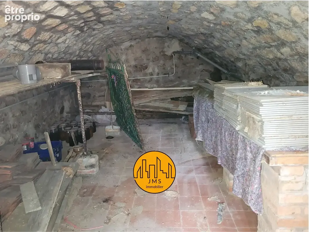 Maison a renover - photo 7