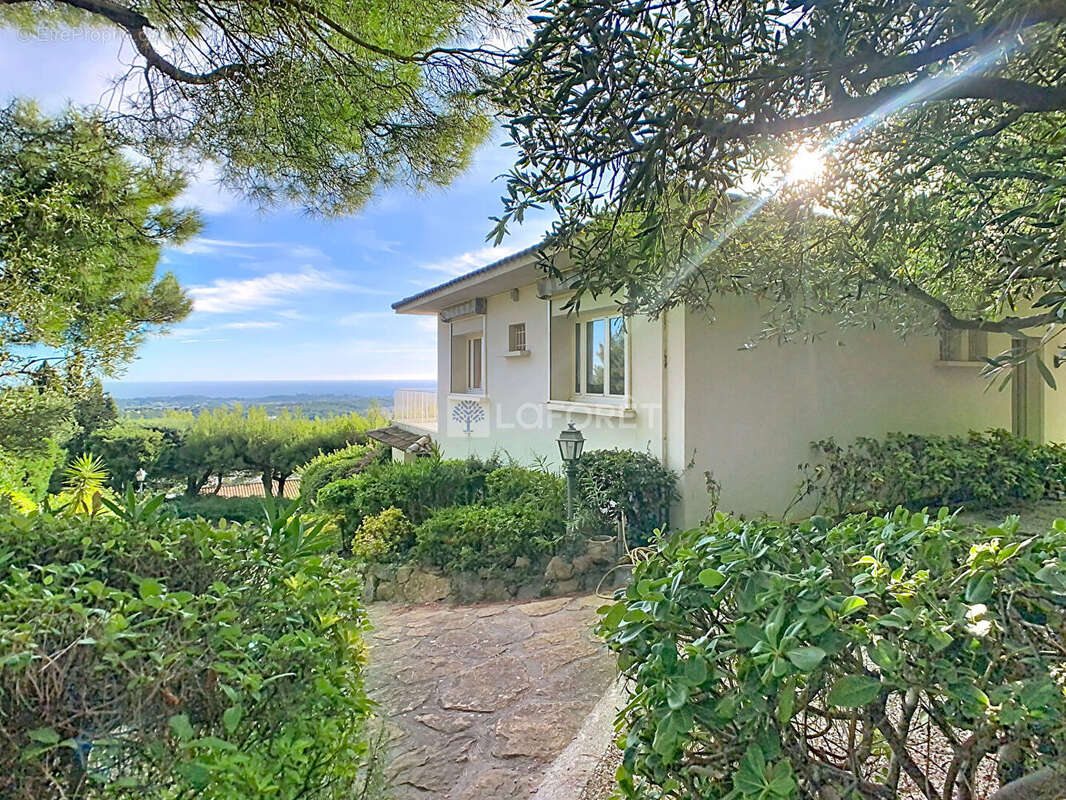 Maison à LA VALETTE-DU-VAR