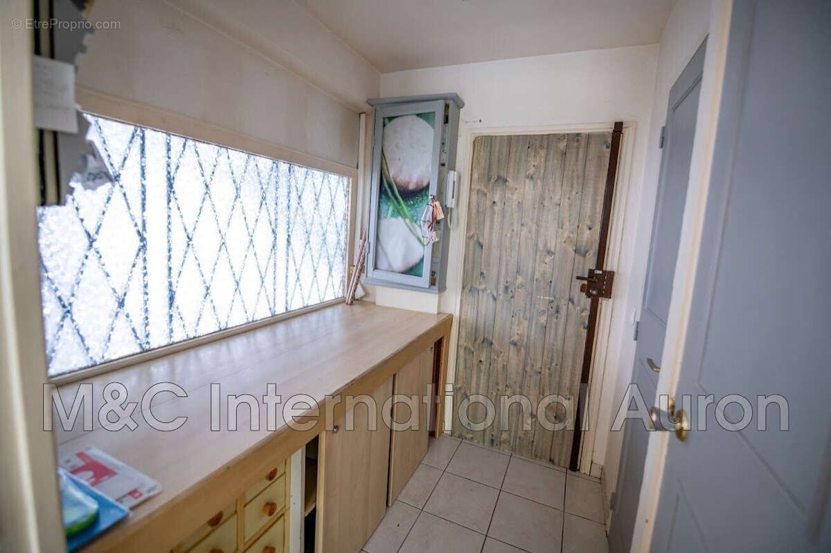 Appartement 51 m² à Saint-Etienne-De-Tinee  - photo 8