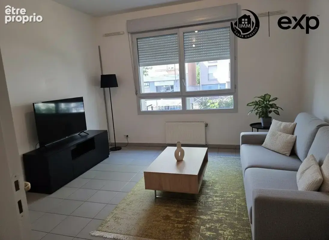 Appartement à DECINES-CHARPIEU