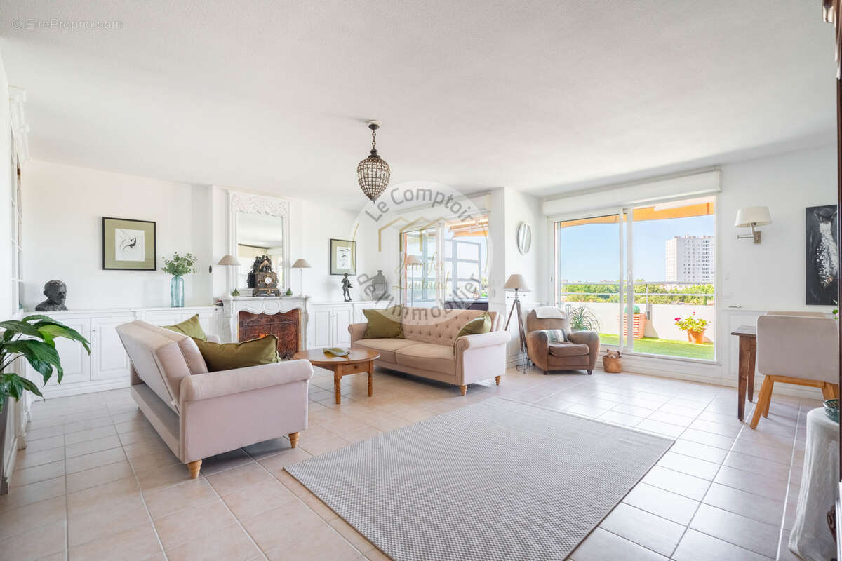 Appartement à MARSEILLE-9E