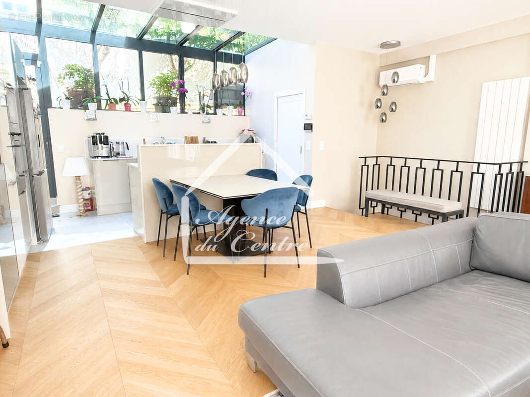 Centre - Ville - MAISON d'Architecte d'exception - photo 2