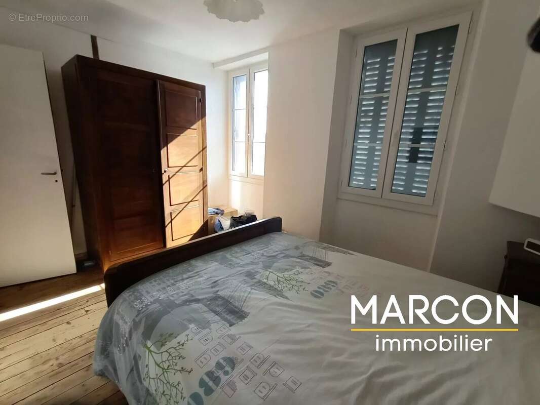 Maison à LE DONZEIL