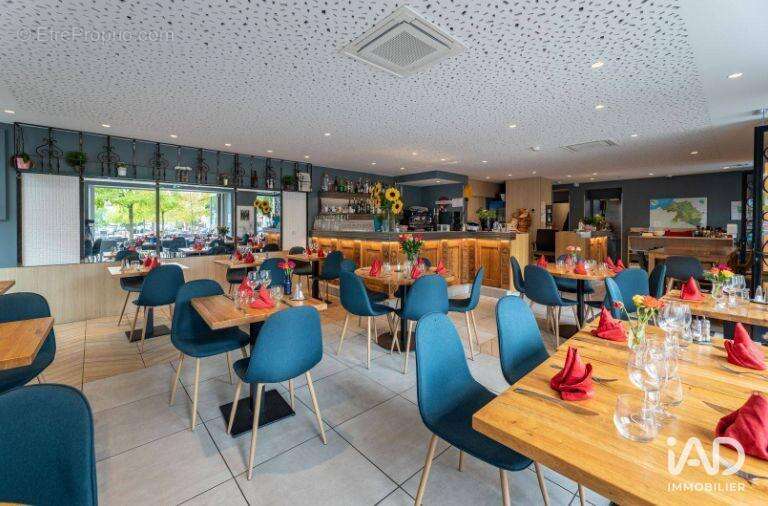 Photo 2 - Commerce à SAINT-PALAIS