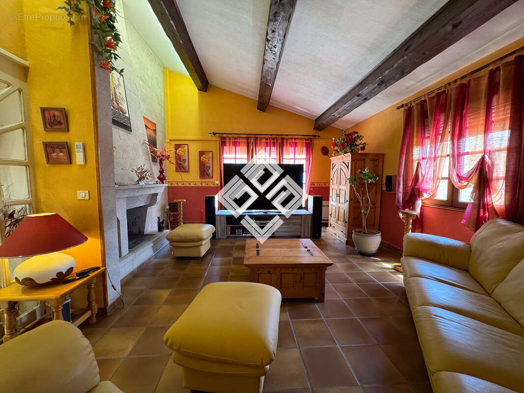 Maison à LEZIGNAN-CORBIERES