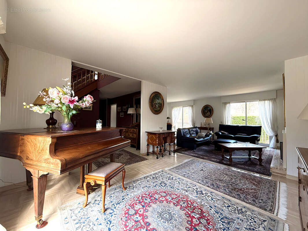 Maison à JOUY-EN-JOSAS