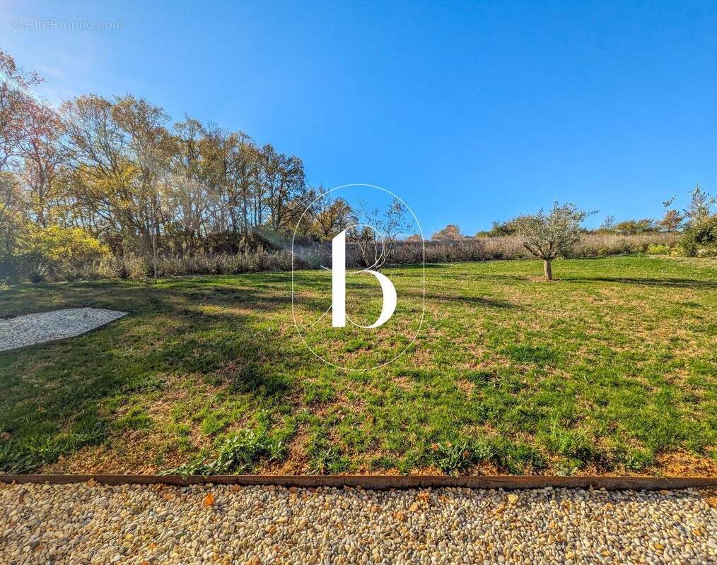 Maison à SAINT-PRIVAT-DE-CHAMPCLOS