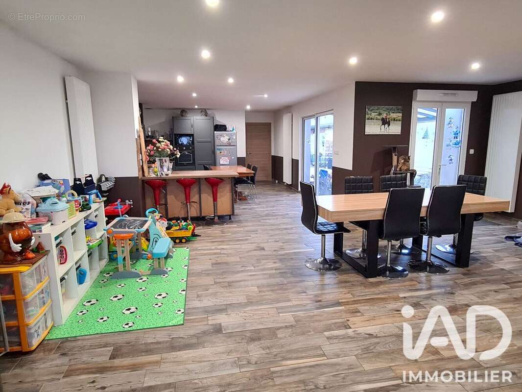 Maison 160 m² à Loos-En-Gohelle  - photo 3