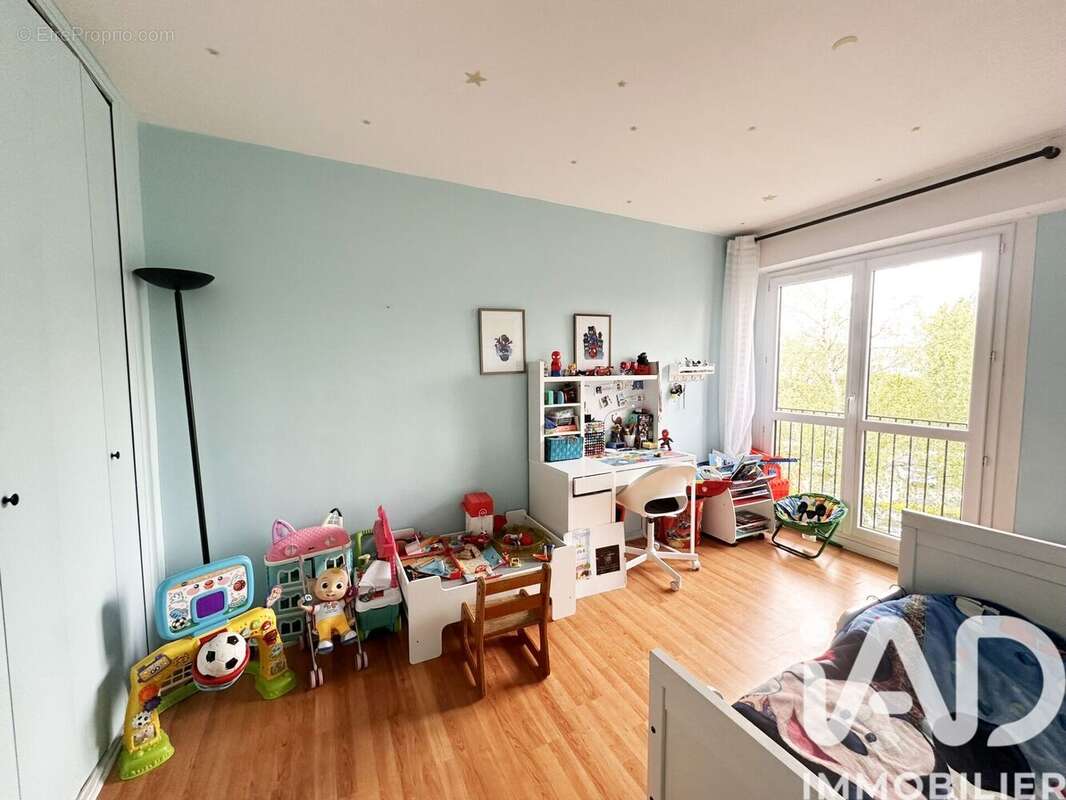 Appartement 78 m² à Chennevieres-Sur-Marne  - photo 7
