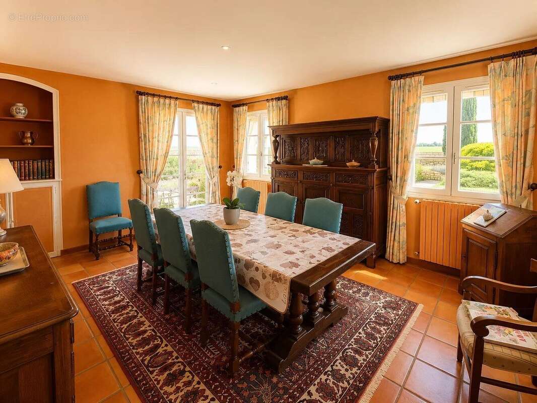 Maison à COULOMMIERS
