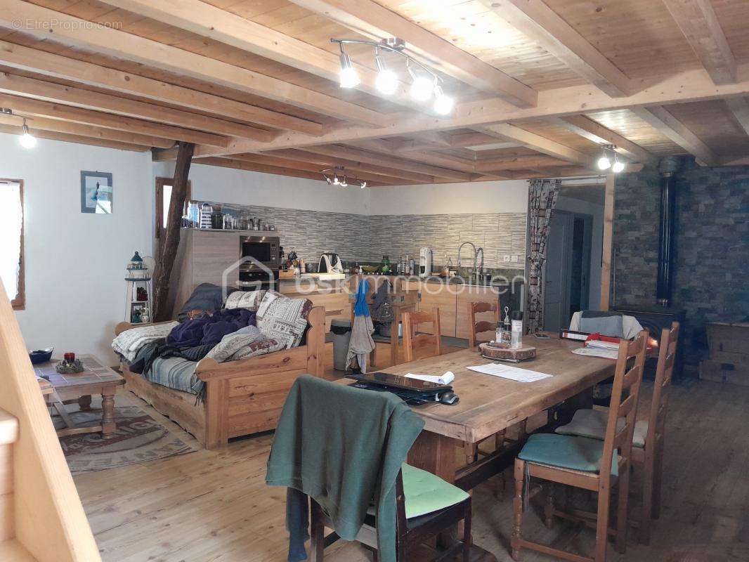 Maison à ROCHEBRUNE