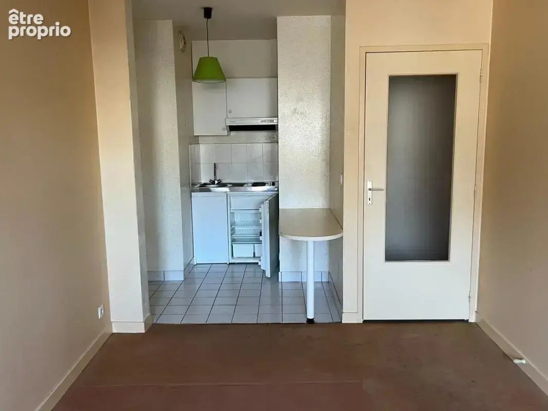 Rue Poullain Duparc- Studio 24 m² - photo 3