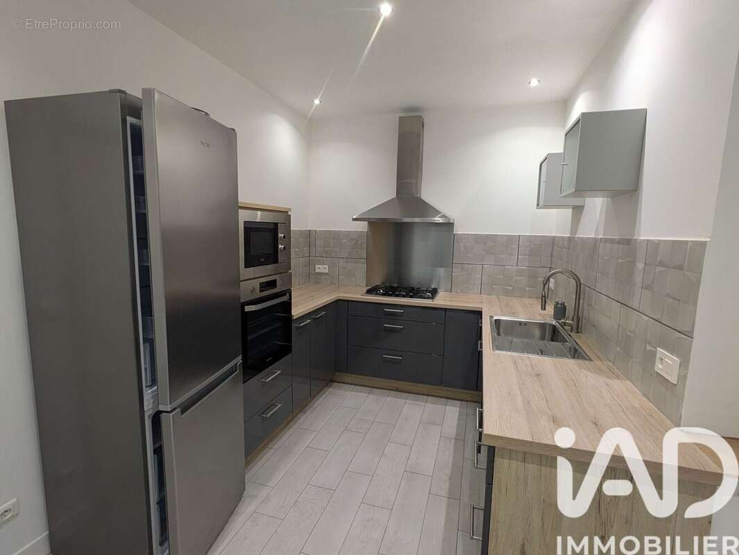 Appartement 80 m² à Cazeres  - photo 3