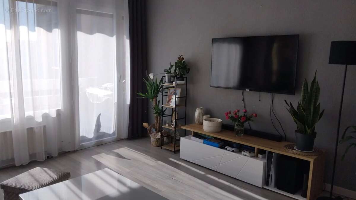 Appartement à MARSEILLE-11E