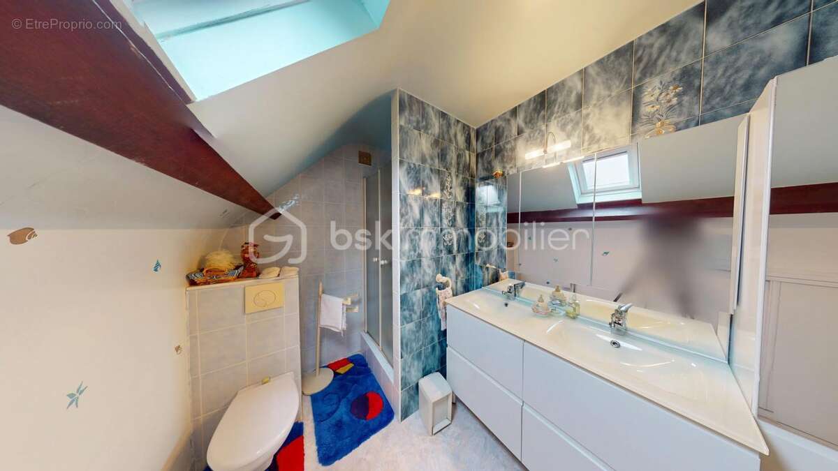 Maison à SAINT-JEAN-DE-BRAYE