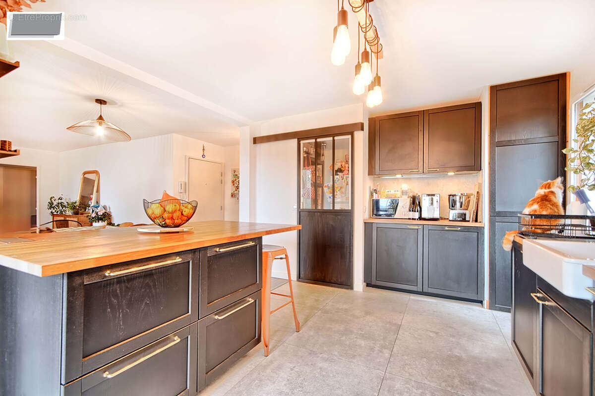 Appartement à LA VALETTE-DU-VAR