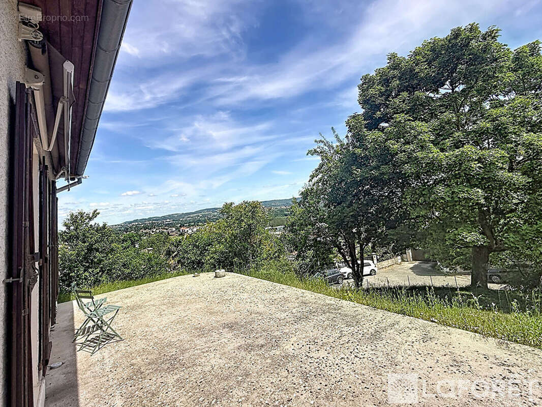 Maison à DOMARIN