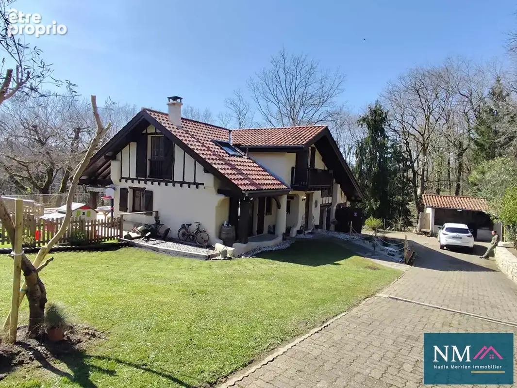 Maison à LAHONCE
