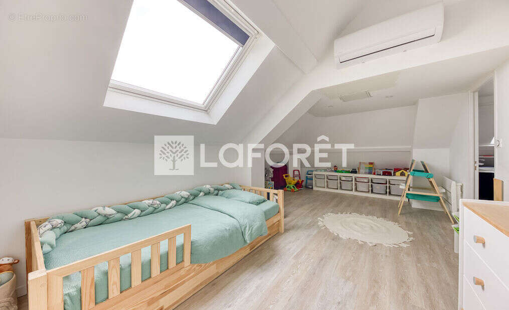 Maison à OZOIR-LA-FERRIERE