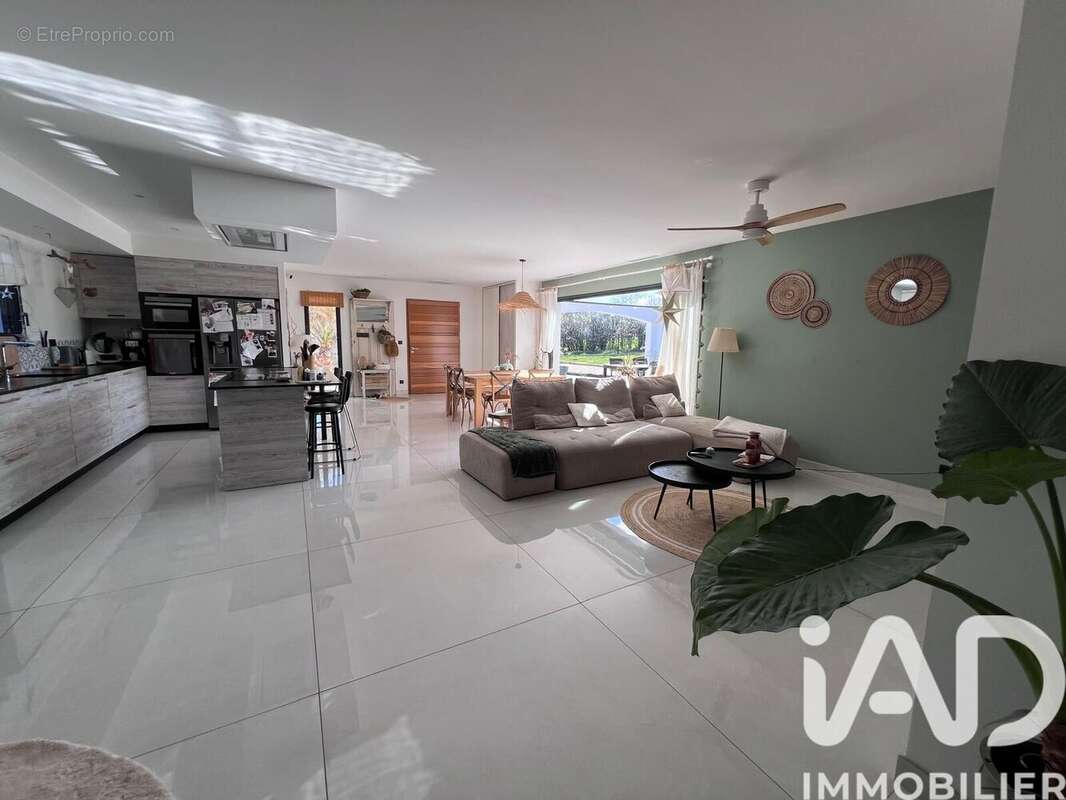 Photo 3 - Maison à VILLEMATIER