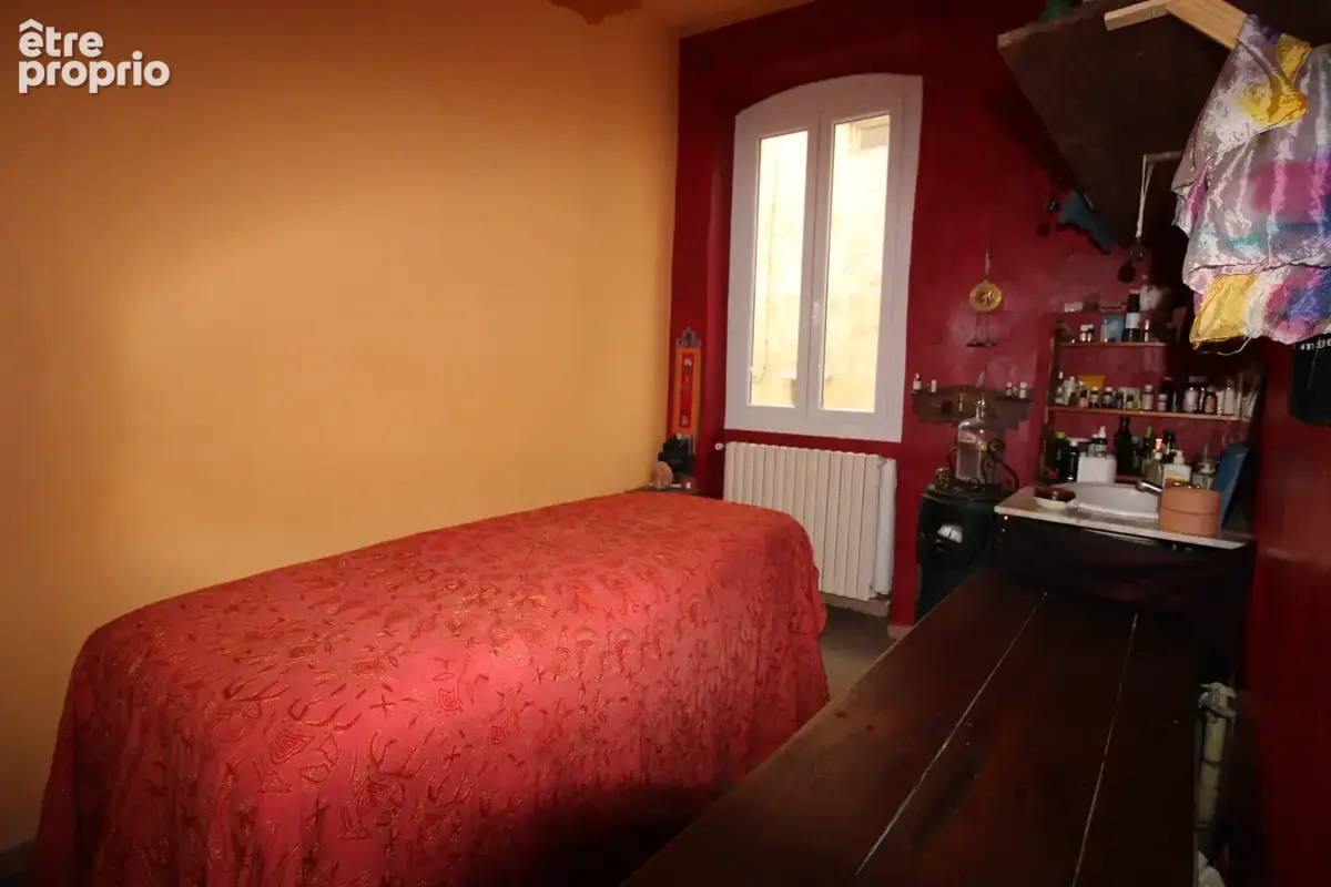 MAISON DE VILLAGE 6 CHAMBRES. 130 m2 habitable + 54 m2 de caves. - photo 16