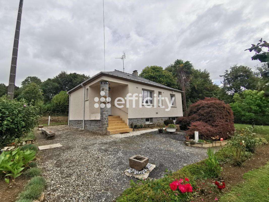 Maison à MORTAIN