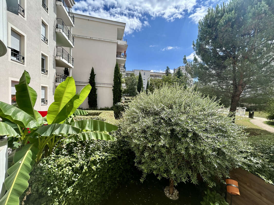 Appartement à TASSIN-LA-DEMI-LUNE