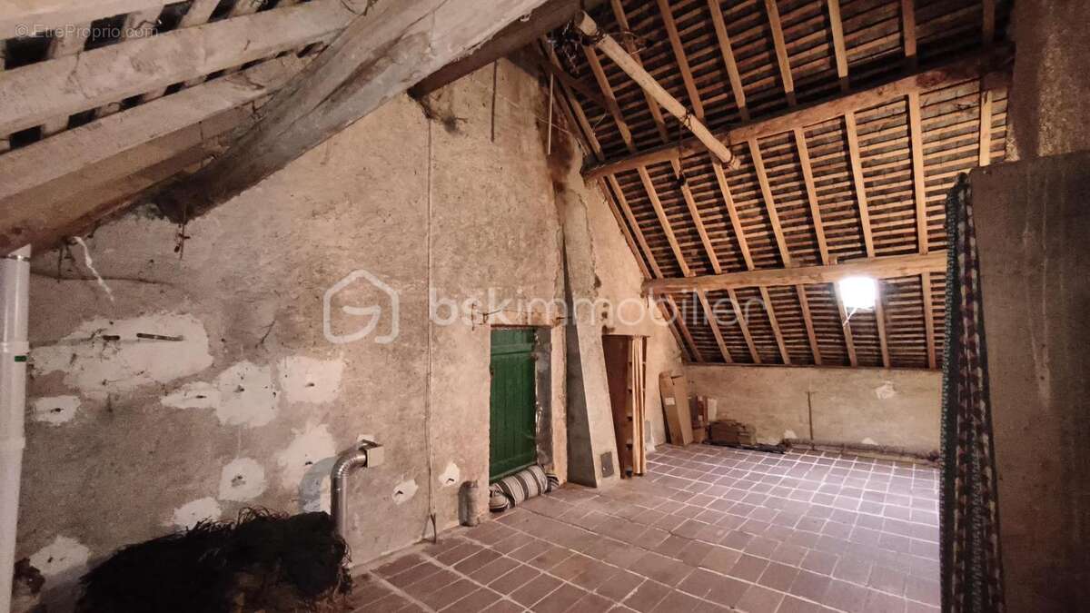 Maison avec dépendances - photo 15