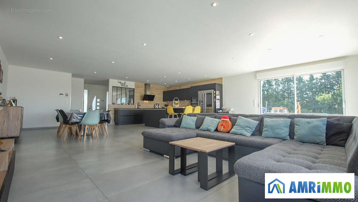 Maison 163 m² à Hussigny-Godbrange  - photo 3