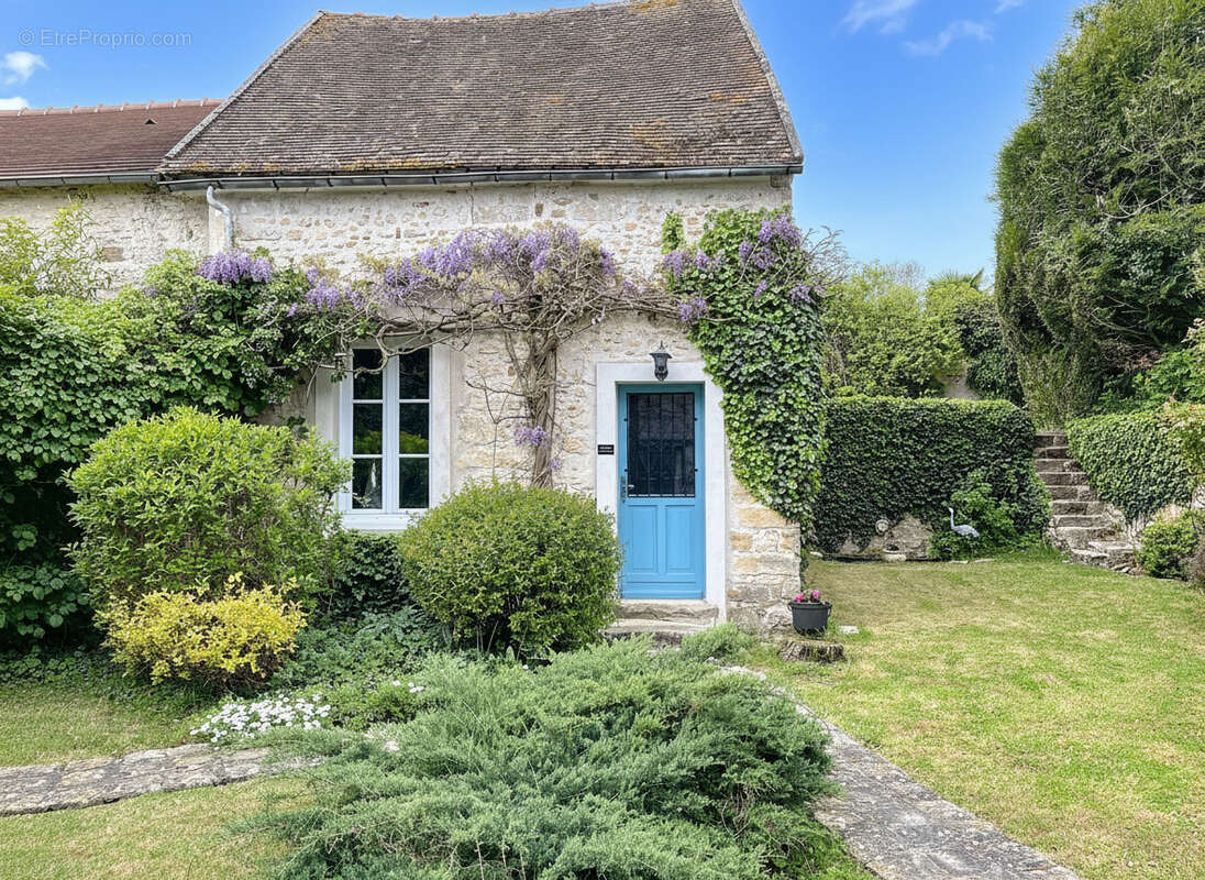 Maison en pierres avec dépendance et double garage - photo 12