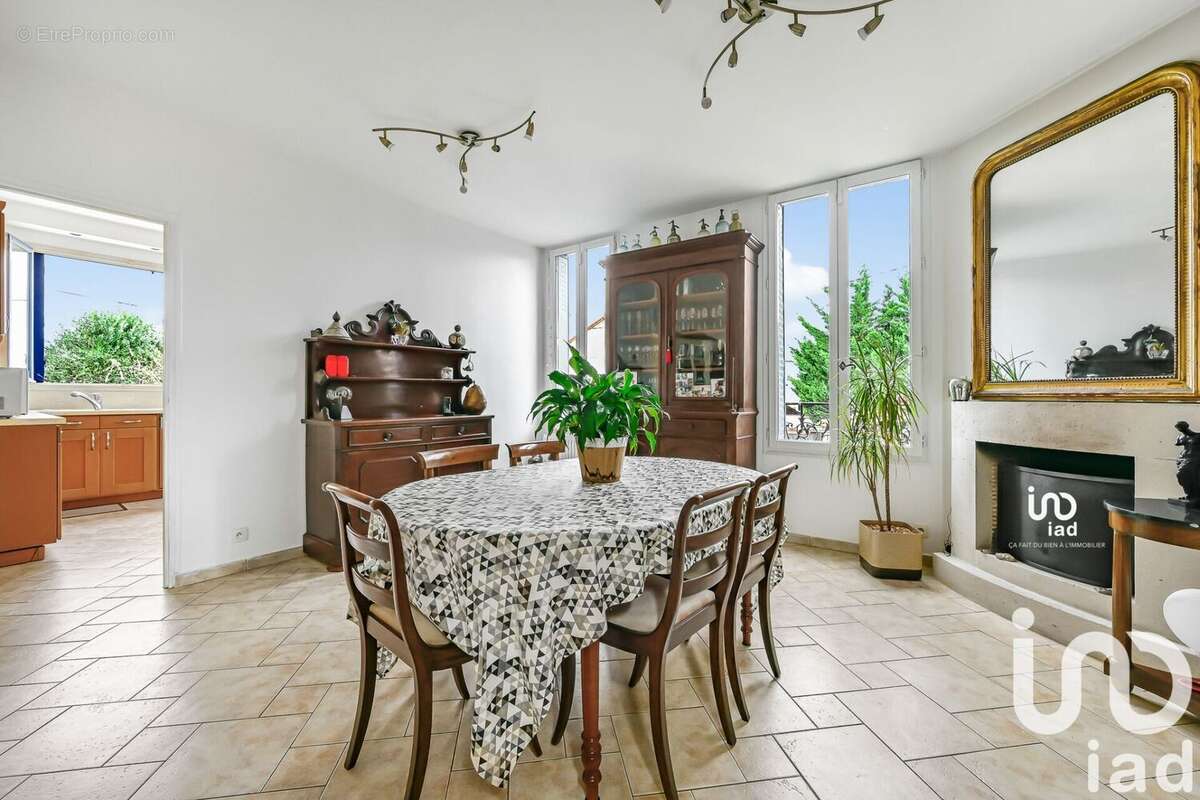 Photo 3 - Maison à NANTERRE