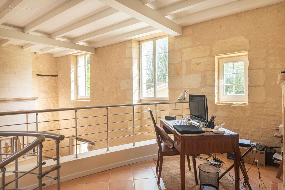 Maison à LATRESNE