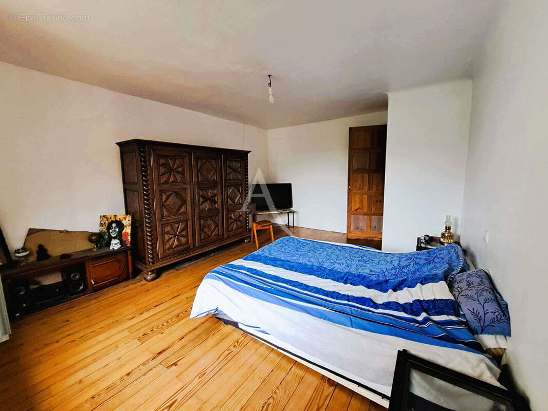 Maison à VILLENEUVE-DE-MARSAN