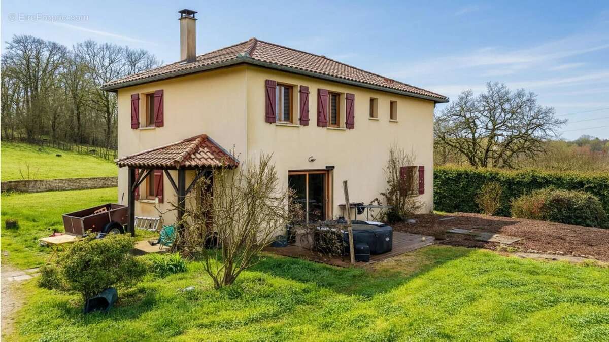 Maison à SARLAT-LA-CANEDA