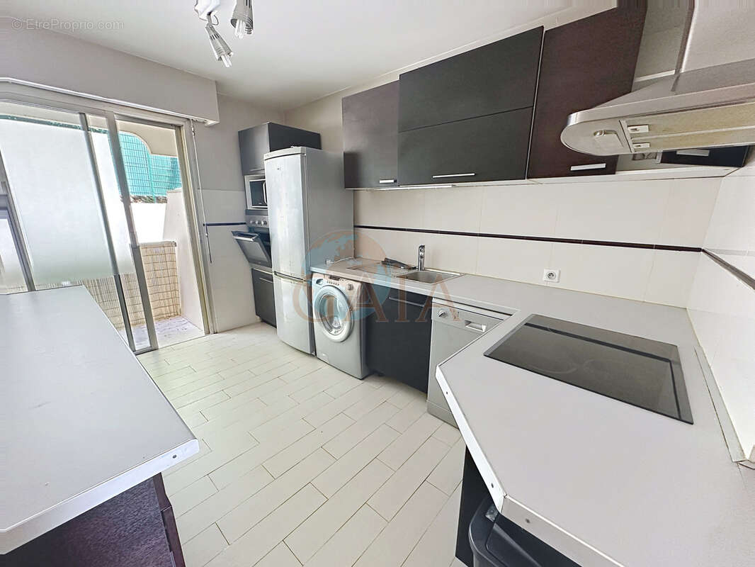 Appartement à LE CANNET