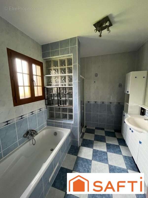 Photo 8 - Maison à GENNEVILLE