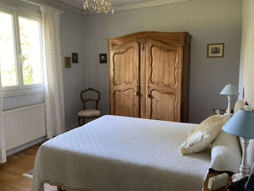 Maison à VILLIEU-LOYES-MOLLON