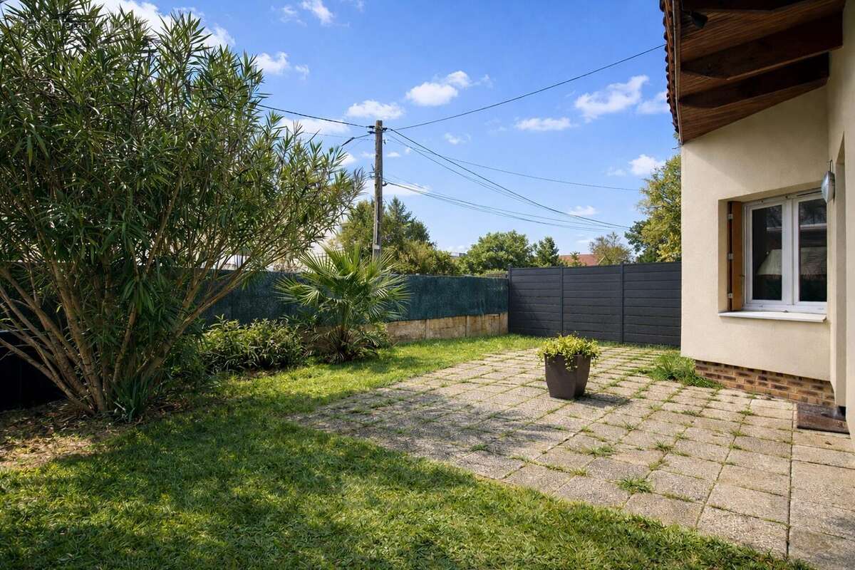 Maison 79 m² à Livry-Gargan  - photo 2
