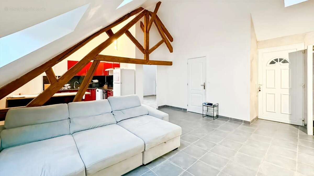 Appartement à AUNEAU